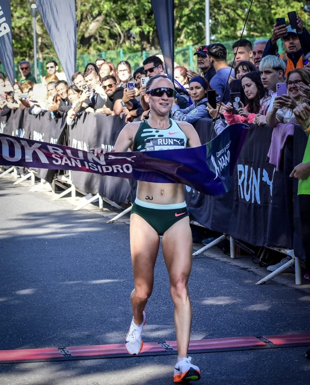 “Flor” Borelli y el boliviano Héctor Garibay ganaron los 10K de San Isidro