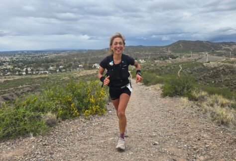 La ganadora de los 42K de la Natural Race le sonríe a la vida.