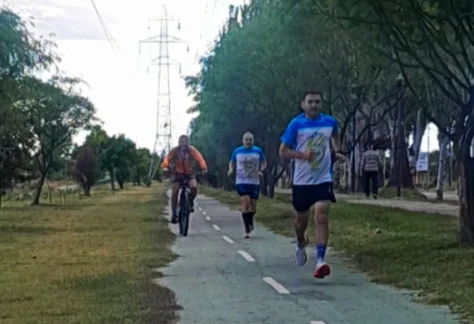Carrera Parque Ferri se desarrolla por parques lujaninos.
