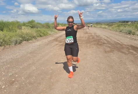 Ángela Chacón corriendo en Mendoza.