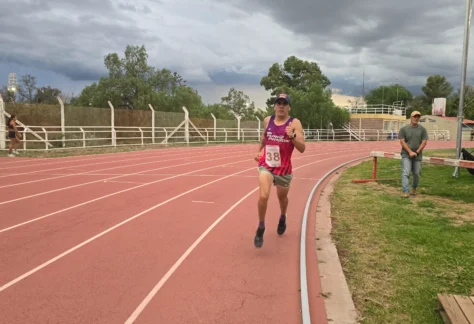 Atletismo Torneo Nocturno (24)