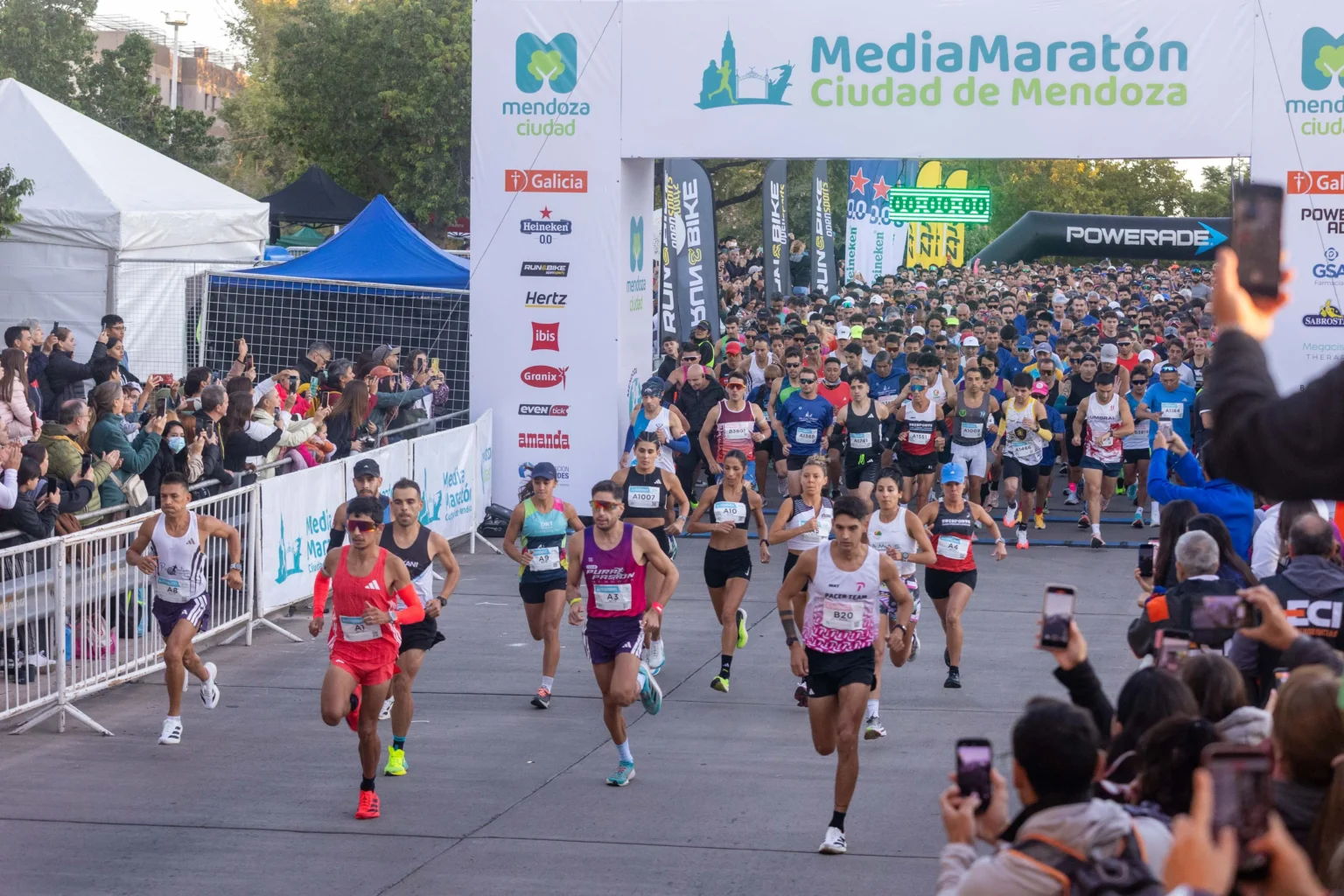 Largada de la Media Maratón de Mendoza.