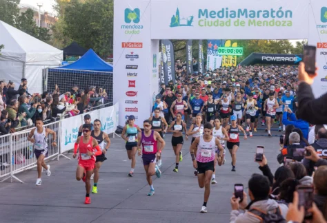 Largada de la Media Maratón de Mendoza.