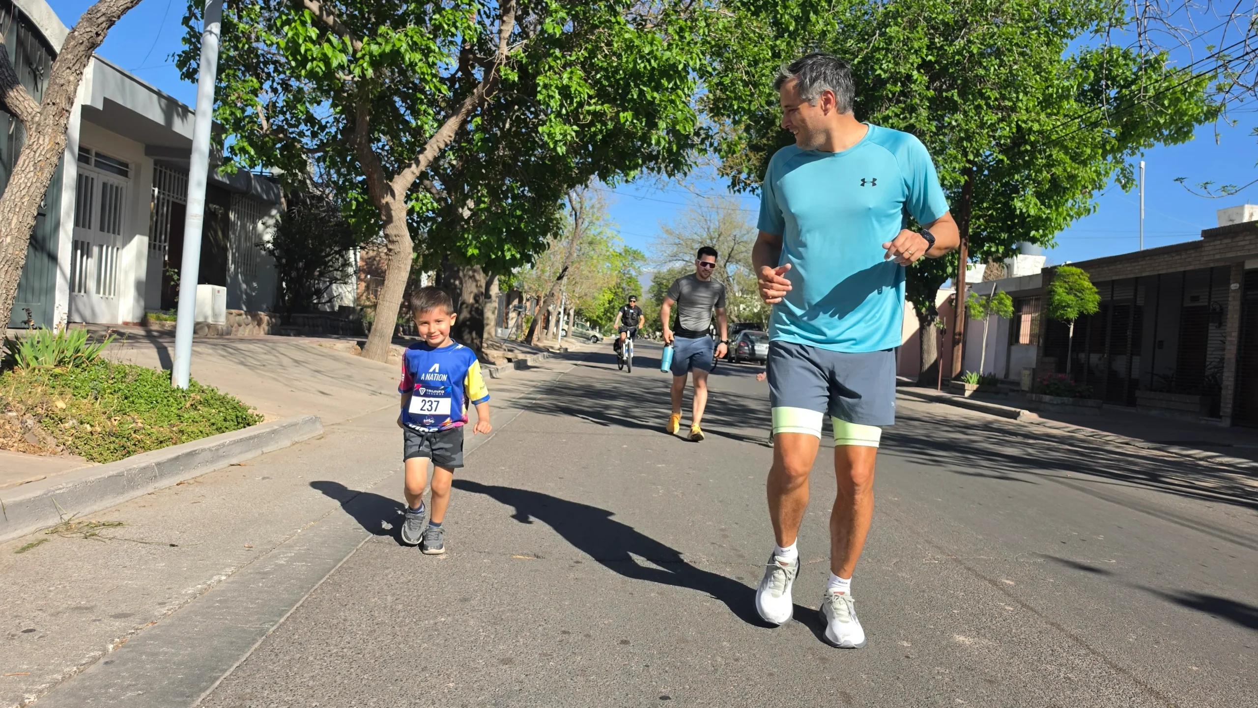 Kids Running Dorrego (3)