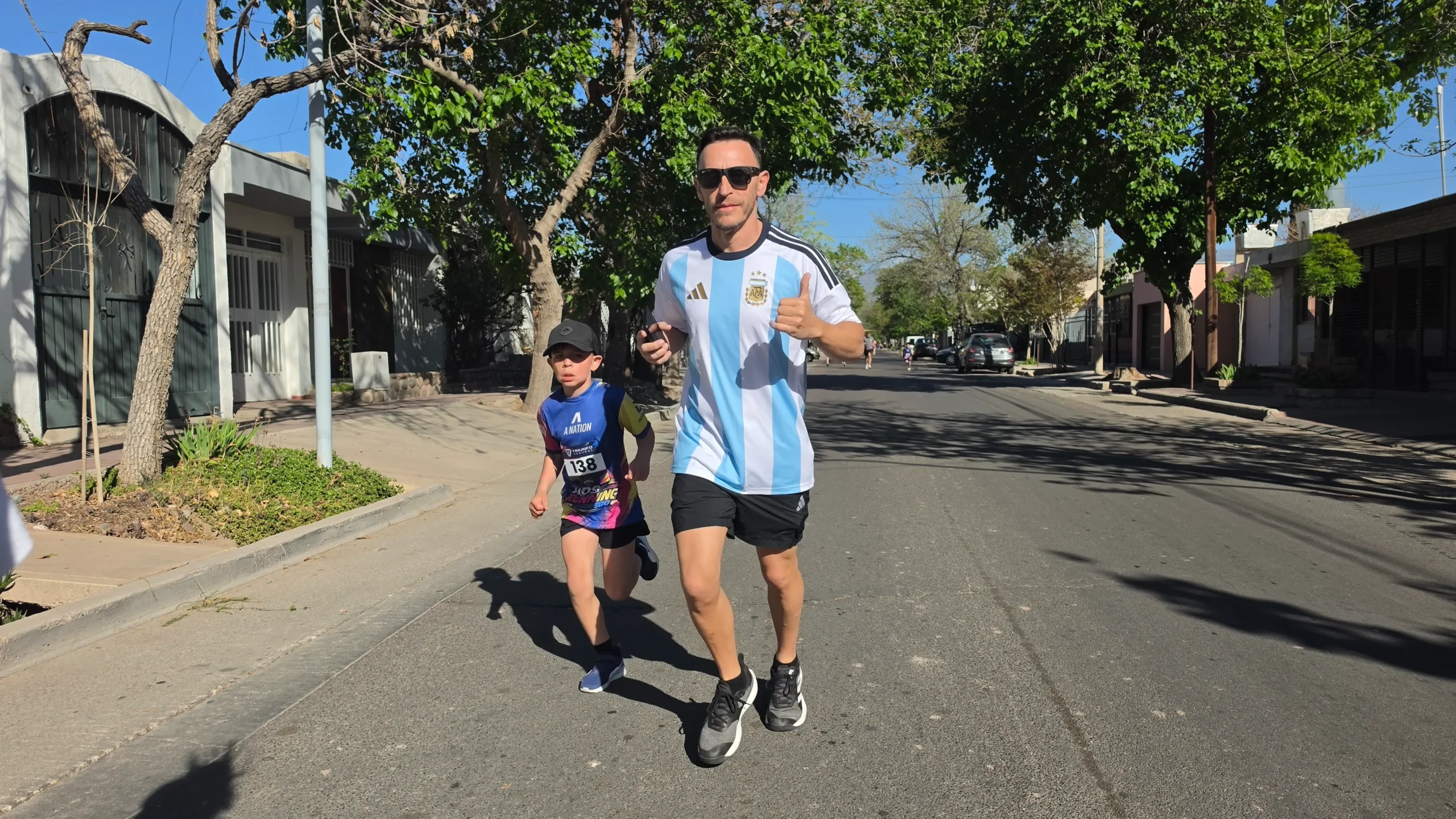 Kids Running Dorrego (75)
