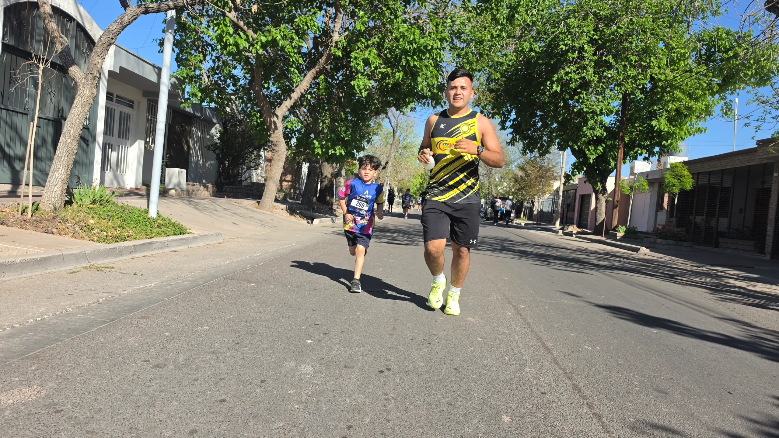 Kids Running Dorrego (81)