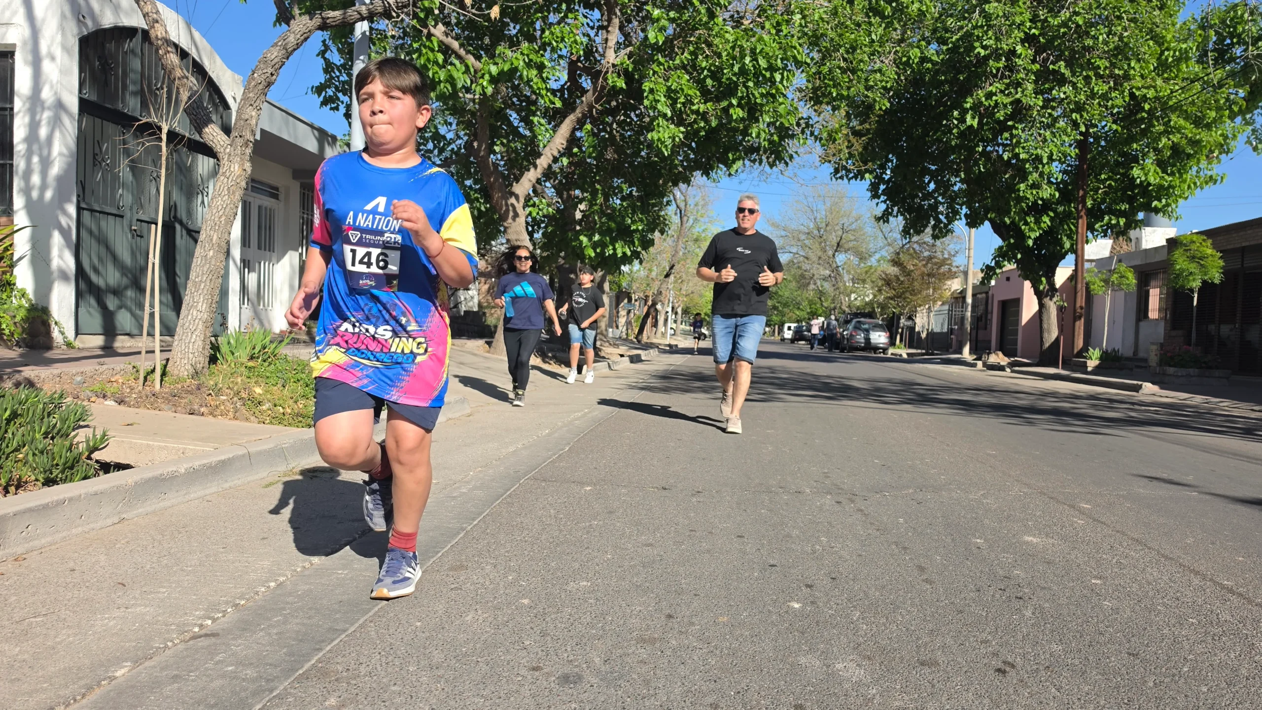 Kids Running Dorrego (82)