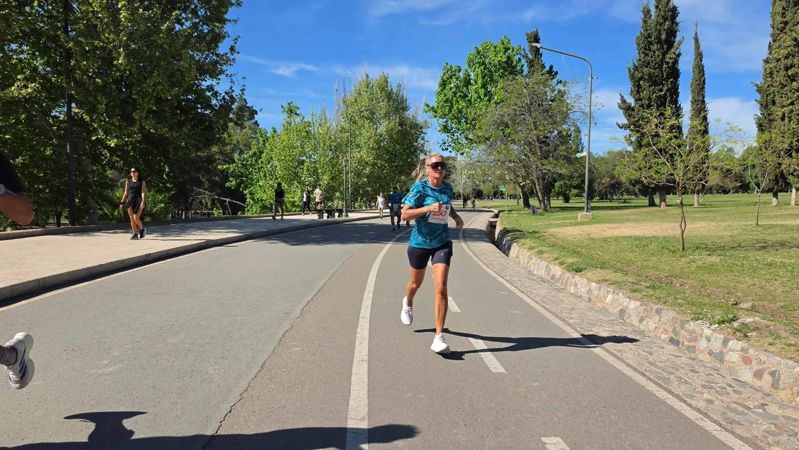 Vení a Correr (180)