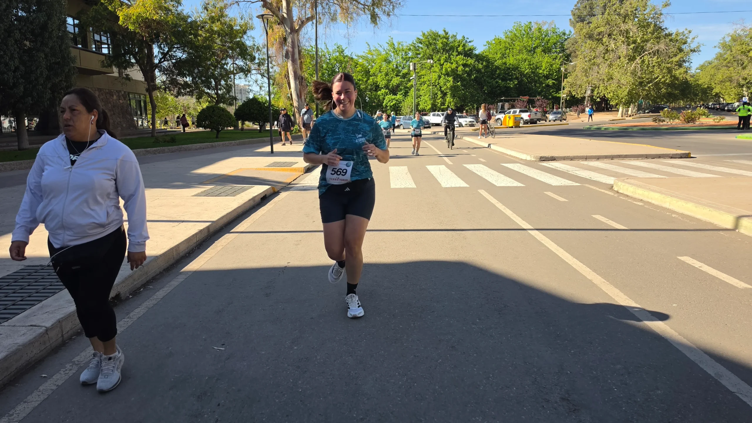 Vení a Correr (220)