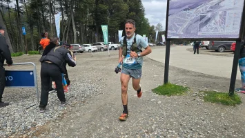 Asics K42 Banco Nacion (44)