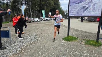 Asics K42 Banco Nacion (45)